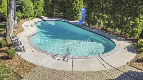 20417 Windham, Macomb, MI 48044 photo 9