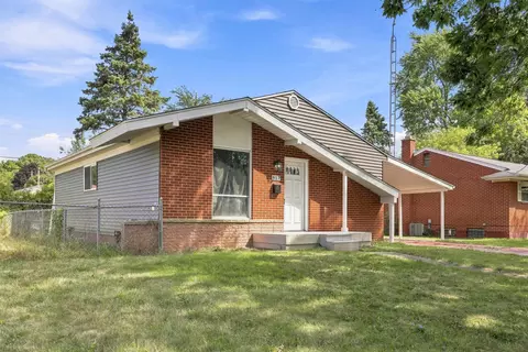 Exterior - 817 Dell, Flint, MI 48507 photo 2 of 7