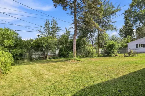 Exterior - 817 Dell, Flint, MI 48507 photo 7 of 7