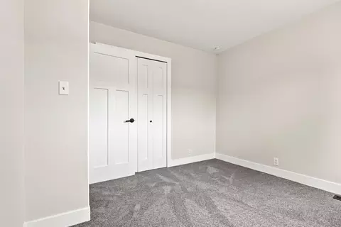 Bedroom - 817 Dell, Flint, MI 48507 photo 3 of 7