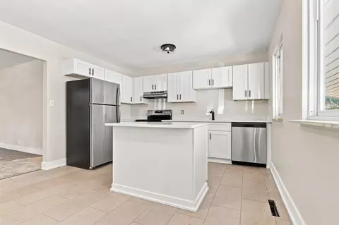 Kitchen - 817 Dell, Flint, MI 48507 photo 1 of 6