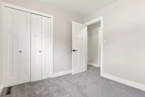 Bedroom - 817 Dell, Flint, MI 48507 photo 4 of 7