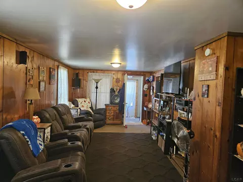Living - 1116 Walker, Jackson, MI 49202 photo 1 of 2