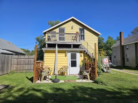 Exterior - 1116 Walker, Jackson, MI 49202 photo 5 of 7