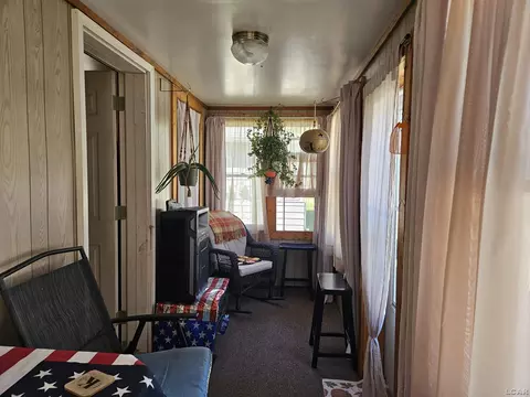 Exterior - 1116 Walker, Jackson, MI 49202 photo 2 of 7