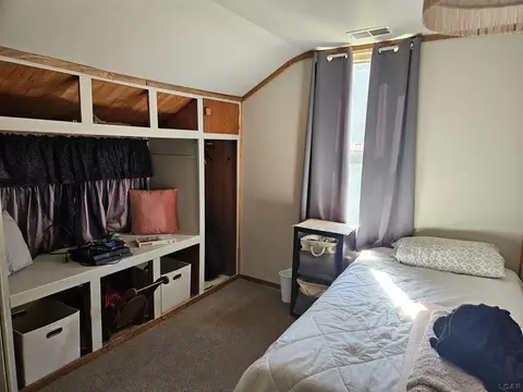 Bedroom - 1116 Walker, Jackson, MI 49202 photo 4 of 6