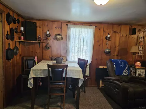 Dining - 1116 Walker, Jackson, MI 49202 photo 1 of 1