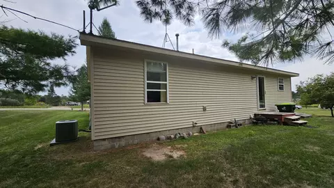 Exterior - 5453 Darby, Gladwin, MI 48624 photo 6 of 16