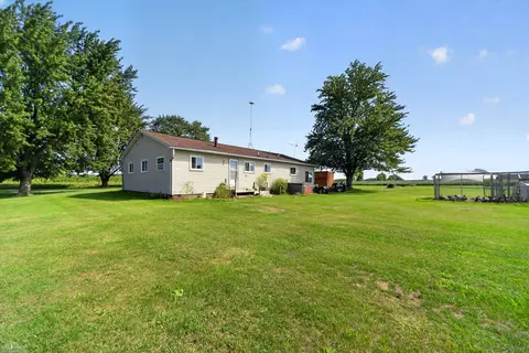 Exterior - 3970 Britton, Bancroft, MI 48414 photo 5 of 7