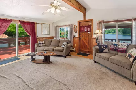Living - 5366 Jerry, Gladwin, MI 48624 photo 3 of 6