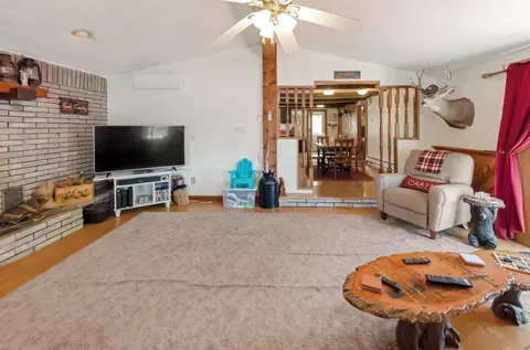 Living - 5366 Jerry, Gladwin, MI 48624 photo 5 of 6