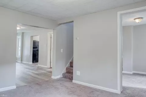 Entry Way - 1003 Ryan, Owosso, MI 48867 photo 3 of 3