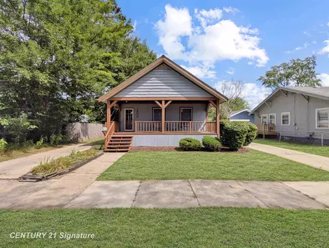 1608 N Oakley, Saginaw, MI 48602
