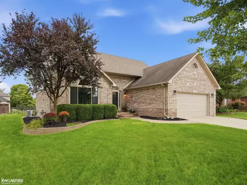 50494 Commons, Macomb, MI 48042