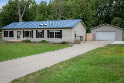 4250 S Portsmouth, Bridgeport, MI 48722
