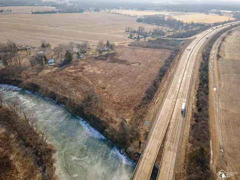 000 E Lloyd, Dundee, MI 48131 photo 2