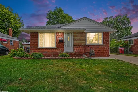 26740 Barbara, Roseville, MI 48066