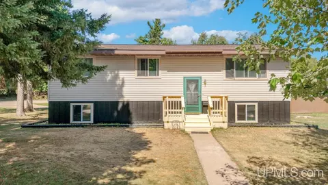 812 Houghteling, Iron Mountain, MI 49801