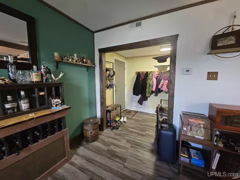 Entry Way - 329 Cedar, Ishpeming, MI 49849 photo 2 of 3