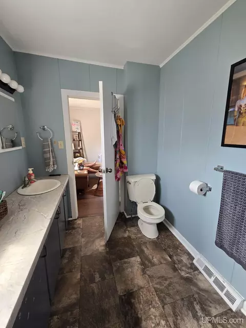 Bath - 329 Cedar, Ishpeming, MI 49849 photo 2 of 2