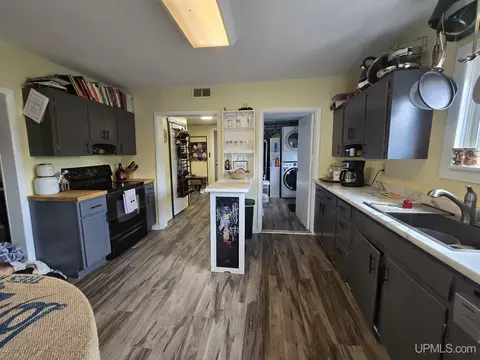 Kitchen - 329 Cedar, Ishpeming, MI 49849 photo 3 of 3