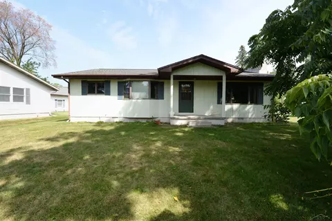 Exterior - 514 S Main, Au Gres, MI 48703 photo 6 of 14