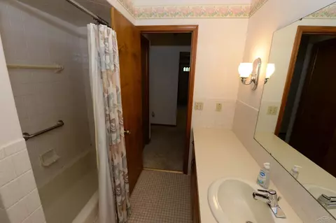 Bath - 514 S Main, Au Gres, MI 48703 photo 4 of 4