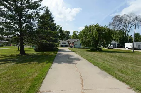 Exterior - 514 S Main, Au Gres, MI 48703 photo 2 of 14