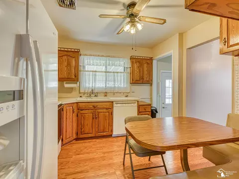 Kitchen - 146 Theodore, Monroe, MI 48162 photo 1 of 3