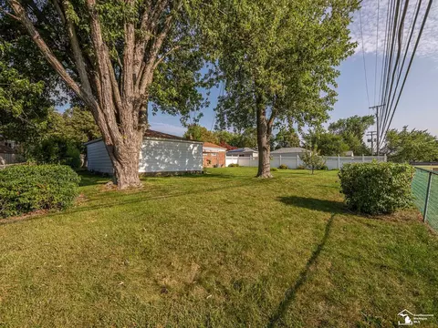Exterior - 146 Theodore, Monroe, MI 48162 photo 7 of 10