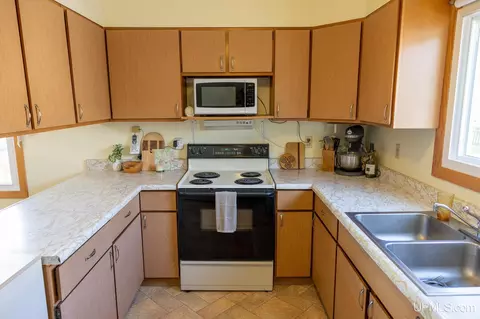 Kitchen - 1765 Ellsworth, Ishpeming, MI 49849 photo 3 of 6
