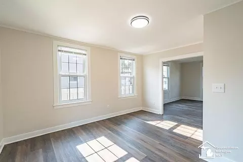 Living - 43 E Willow, Monroe, MI 48162 photo 5 of 5