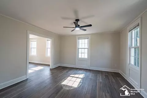 Living - 43 E Willow, Monroe, MI 48162 photo 4 of 5
