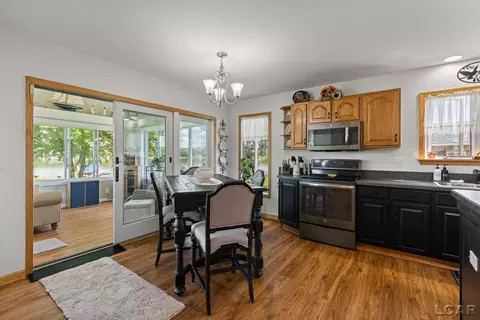 Kitchen - 7686 Wadding, Onsted, MI 49265 photo 2 of 7