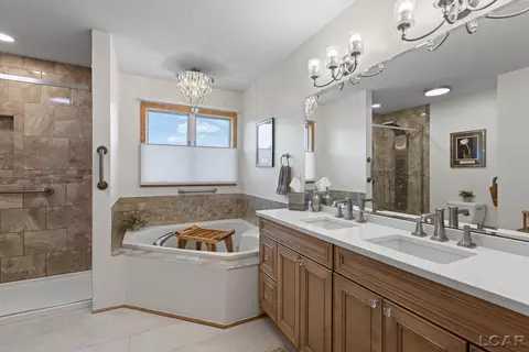 Bath - 7686 Wadding, Onsted, MI 49265 photo 3 of 6