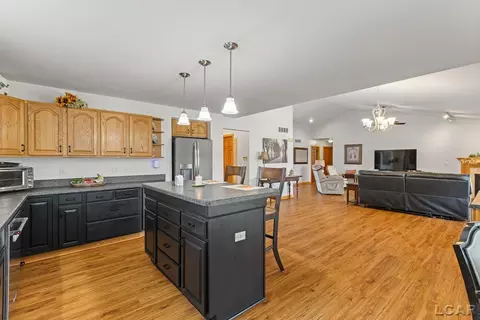 Kitchen - 7686 Wadding, Onsted, MI 49265 photo 7 of 7