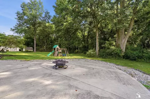 Exterior - 10766 Douglas, Temperance, MI 48182 photo 11 of 24