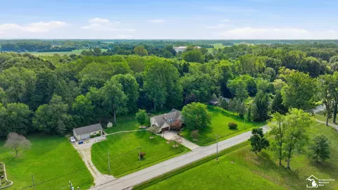 View/Area - 10766 Douglas, Temperance, MI 48182 photo 2 of 3