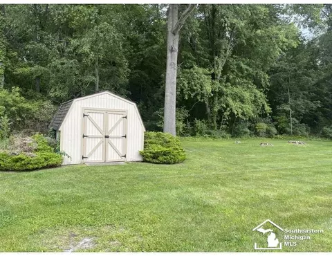 10766 Douglas, Temperance, MI 48182 photo 3