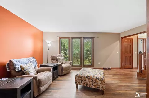 Living - 10766 Douglas, Temperance, MI 48182 photo 5 of 5