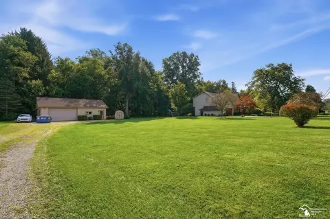 Exterior - 10766 Douglas, Temperance, MI 48182 photo 23 of 24