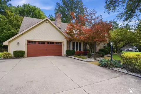 Exterior - 10766 Douglas, Temperance, MI 48182 photo 6 of 24