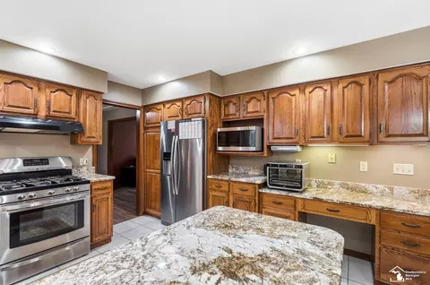 Kitchen - 10766 Douglas, Temperance, MI 48182 photo 7 of 7
