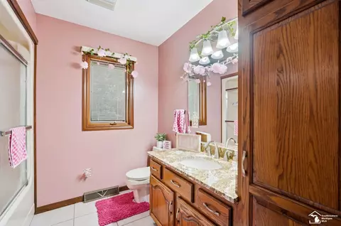 Bath - 10766 Douglas, Temperance, MI 48182 photo 7 of 10