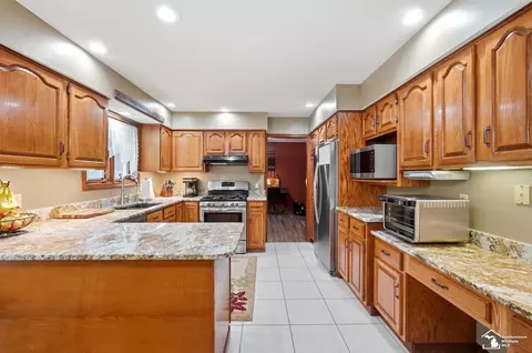 Kitchen - 10766 Douglas, Temperance, MI 48182 photo 2 of 7