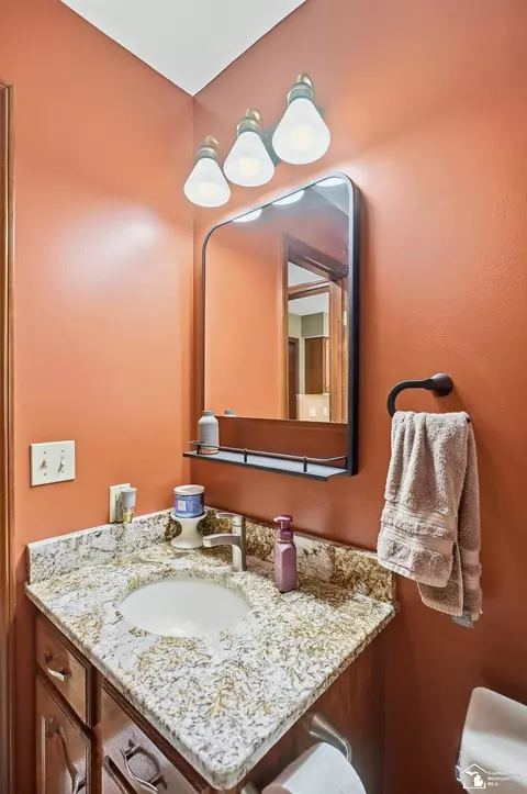Bath - 10766 Douglas, Temperance, MI 48182 photo 3 of 10