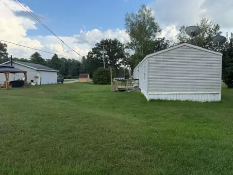 Exterior - 4001 E Long Lk, Harrison, MI 48625 photo 7 of 14