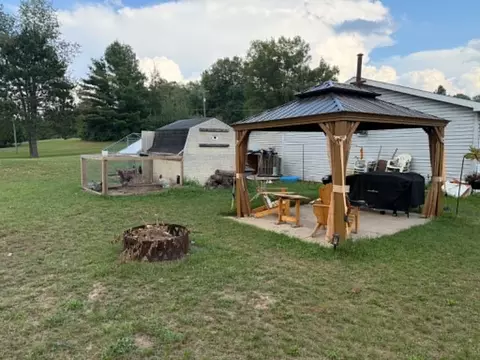 Exterior - 4001 E Long Lk, Harrison, MI 48625 photo 8 of 14
