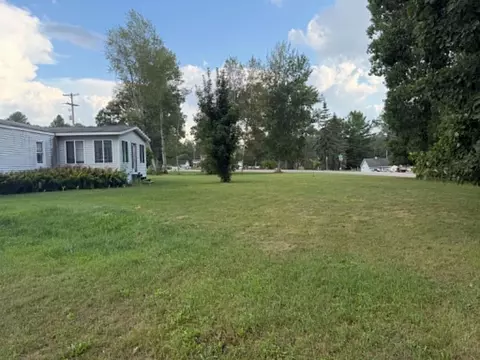 Exterior - 4001 E Long Lk, Harrison, MI 48625 photo 3 of 14