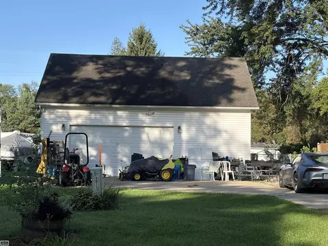 8922 Stone, Algonac, MI 48001 photo 2